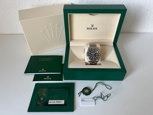 Rolex submariner date - no,