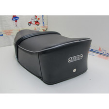 Sella blu scuro completa di