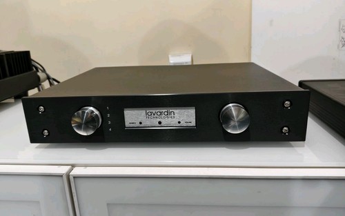 Amplificatore riferimento - di,