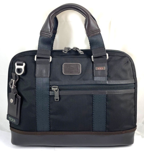 Tumi alpha bravo earle - tumi,