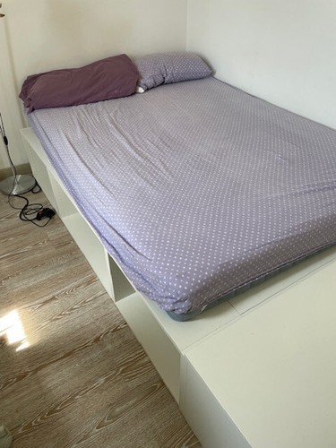 Letto una piazza - una, mezza