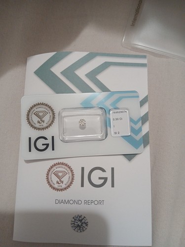 Diamante naturale certificato - diamante,