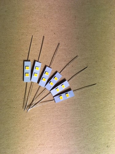 Lampada assiale led bianco - (6),