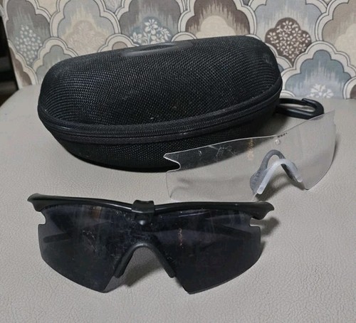 Vintage oakley frame - oakley, m