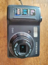 COME NUOVA MACCHINA FOTOGRAFICA SAMSUNG D60 DIGITALE COMPLETA DI TUTTOLEGGI BENE