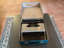 Macchina da scrivere Olivetti