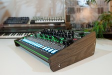 Roland Tr-8 supporto in legno
