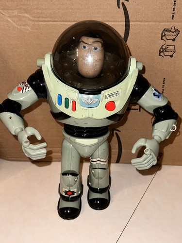 Vintage 2000 mattel toy - 2000,