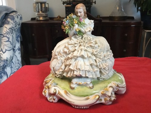 Porcellana capodimonte - di,