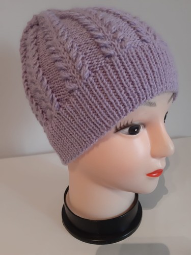 Cappellino lana fatto a - fatto,