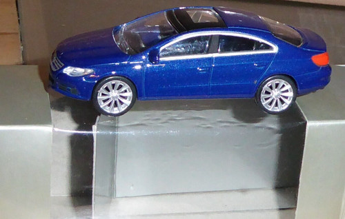 Norev volkswagen passat 3 - 1:54,