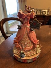 Statua Vestito Di Cenerentola