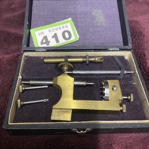Vintage watchmakers pivoting - watchmakers,