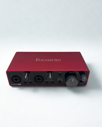 Focusrite scarlett 2i2 - scarlett, 3a