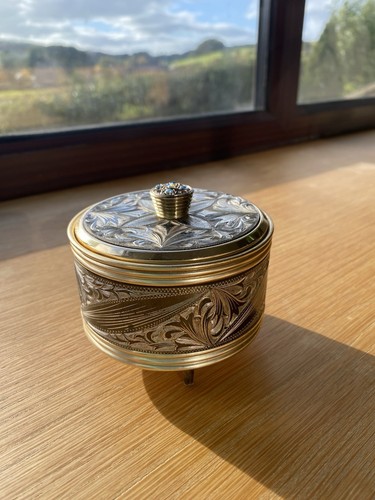 Beautiful vintage victorian - vintage,