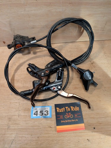 Bicicletta mountain bike
