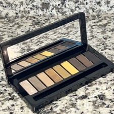 MAC Cosmetics Schiaccianoci