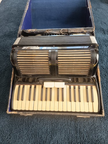 Accordeon chromatique vintage - chromatique,