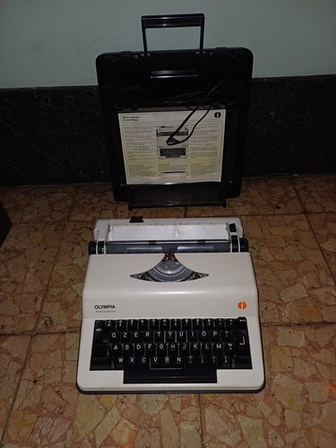 Macchina scrivere portatile - macchina,