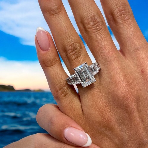 Anello con diamanti - , taglio
