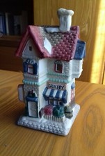 Casetta brucia essenze in ceramica