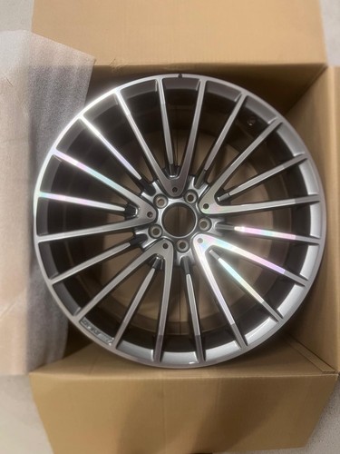 Nuovo originale mercedes amg - nuovo,