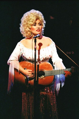 Dolly parton concert live - parton,