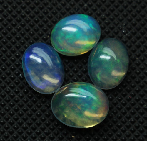 Opale cabochon pietra - ct.5.40,