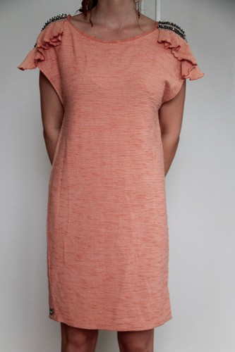 Jolie robe rose - robe, déco
