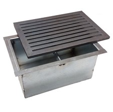 Griglia in ghisa per camino 20,6x30 cm e cassetto raccogli cenere h 14 cm