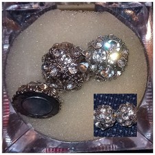 Orecchini magnetici in metallo