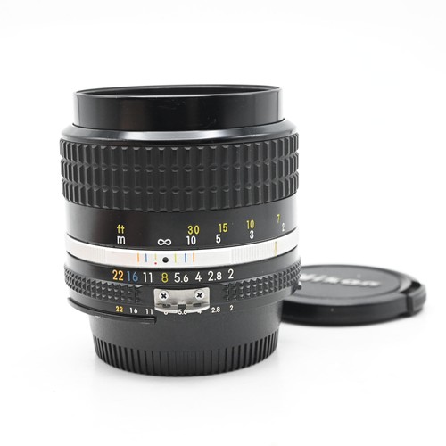 Nikon nikkor 85mm f2 lens - nikon,