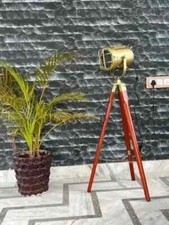 Bellissima lampada da terra