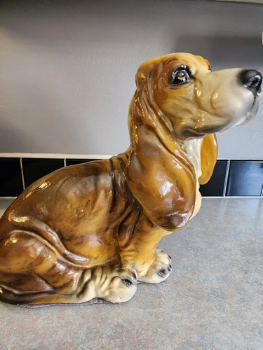 Statua scultura segugio