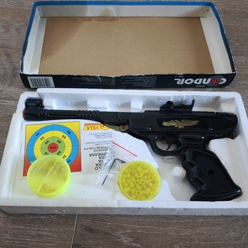 Pistola giocattolo - pistola,