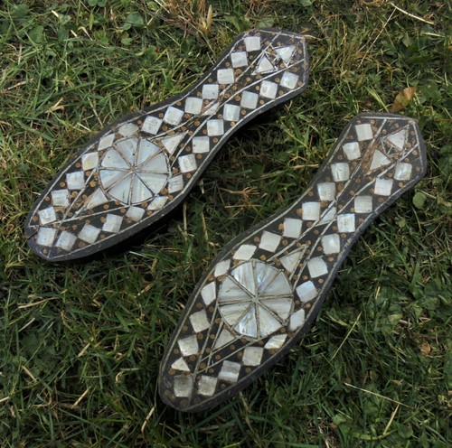 Ancienne paire socques - de,