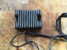 regolatore di tensione