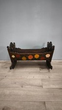 79719 Culla in legno dipinta