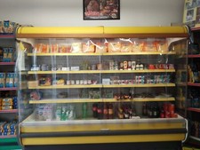 BANCO FRIGO MURALE   MT2,5 COLORE GIALLO OTTIME CONDIZIONI MARCA DGD MOD.S.CAPRI