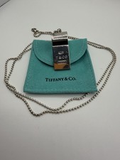 Rara collana con ciondolo