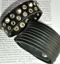 BRACCIALI IN CUOIO N.2 CON BORCHIE E CHIUSURA BOTTONI A PRESSIONE REGOLABILI 