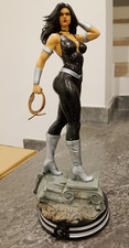 Donna troy statue 100 - donna,