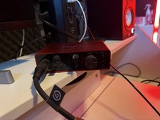 Focusrite Scarlett Solo 3rd Gen. USB-C Interfacce MIDI - Rosso