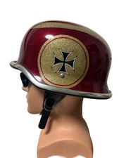 Elmetto vintage croce di ferro