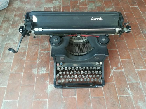 Antica macchina scrivere - antica,