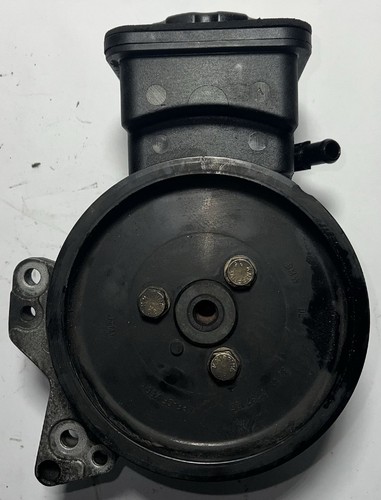 Pompa servosterzo 32416756575