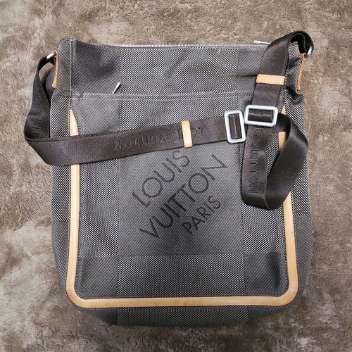 Borsa tracolla louis vuitton - a,
