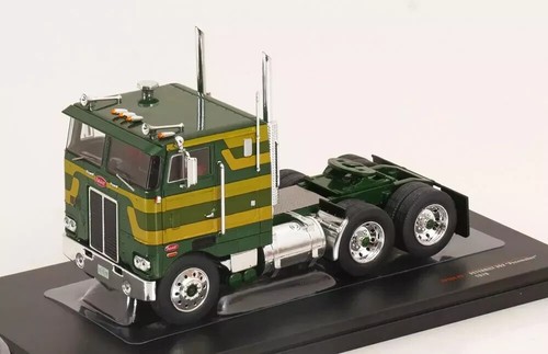 Ixo models die cast - 1:43,