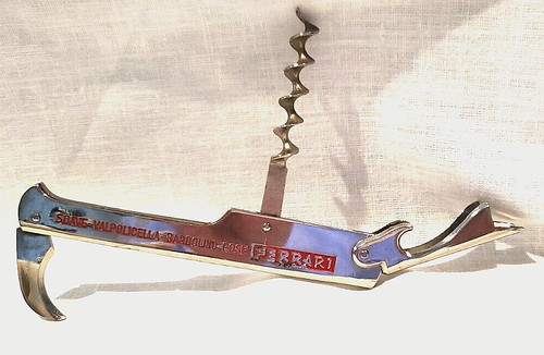 Coltello bottiglia cavatappi