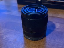 Obiettivo full frame Sony FE